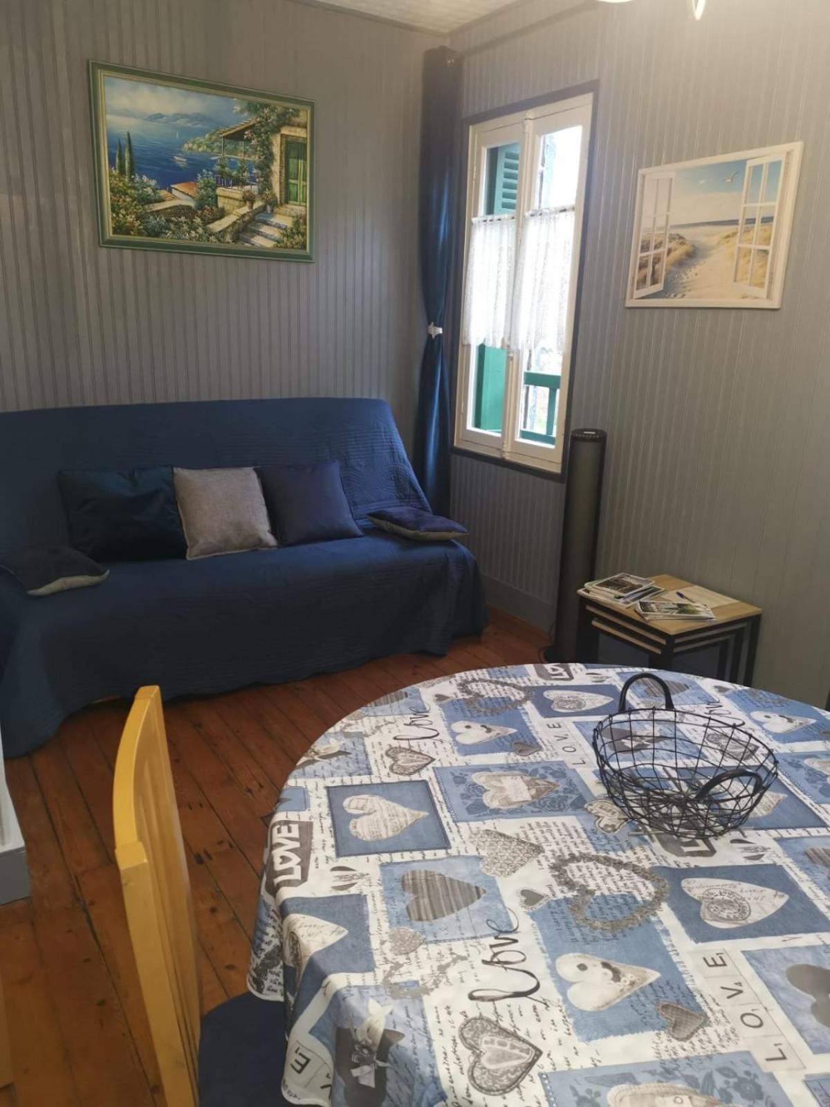 Appartement Avec Balcon Au 1Er Etage Vue Laterale Mer A 50 Metres De La Plage A Mers Les Bains. Екстериор снимка
